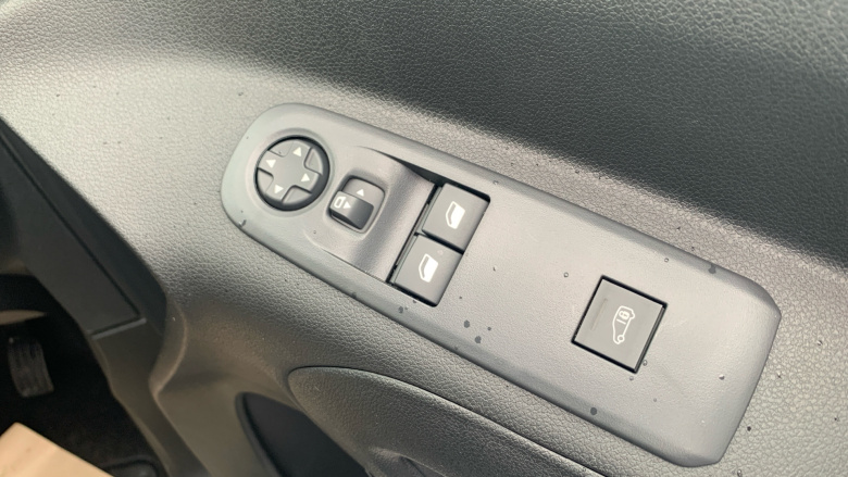 Peugeot Partner E-Long 100kW 52kWh Asphalt Van Auto